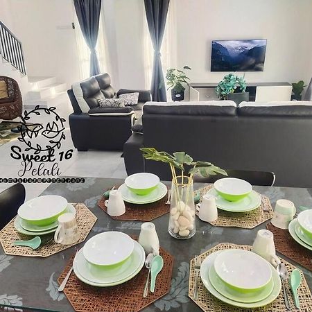 Sweet 16 Pelali Homestay Пенгеранг Екстериор снимка