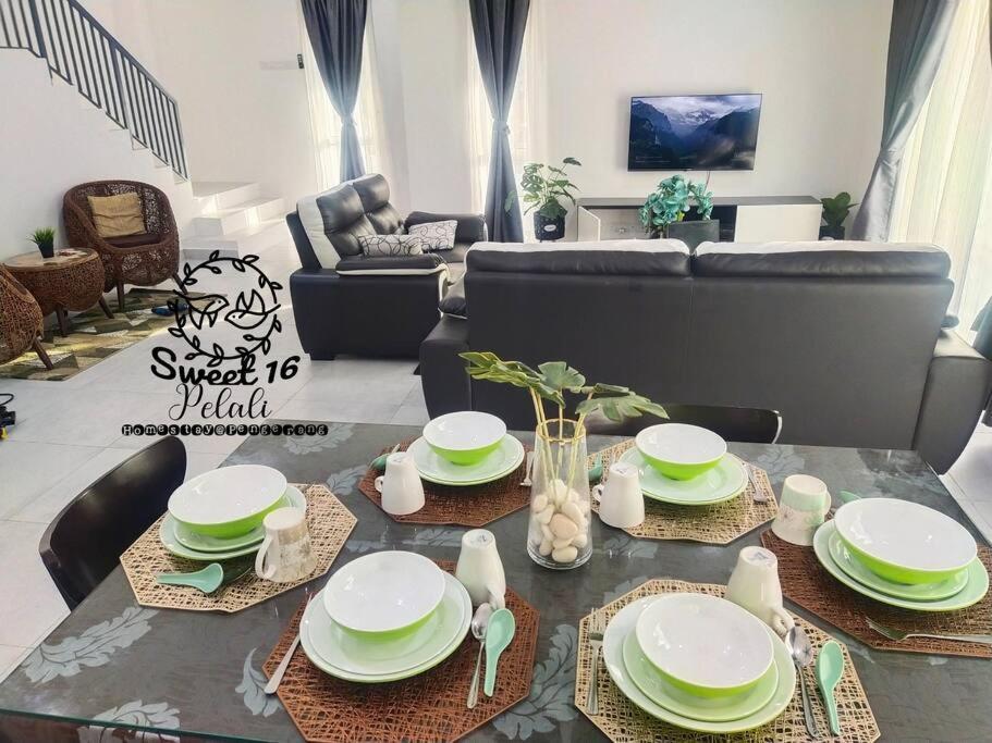 Sweet 16 Pelali Homestay Пенгеранг Екстериор снимка