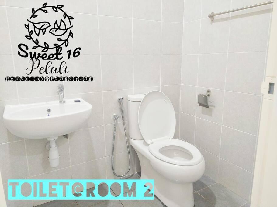 Sweet 16 Pelali Homestay Пенгеранг Екстериор снимка