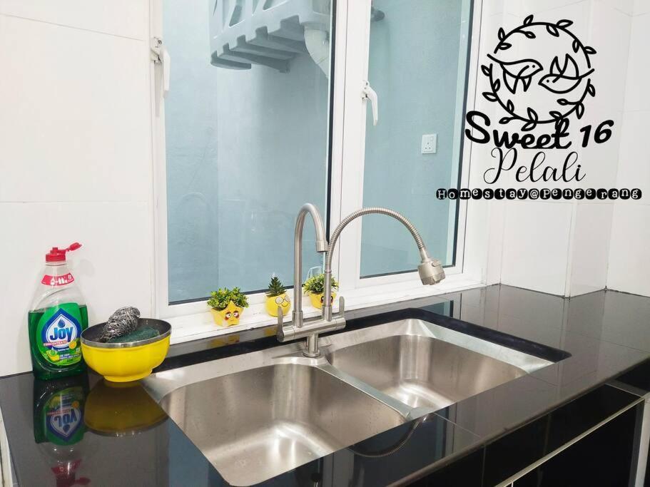 Sweet 16 Pelali Homestay Пенгеранг Екстериор снимка