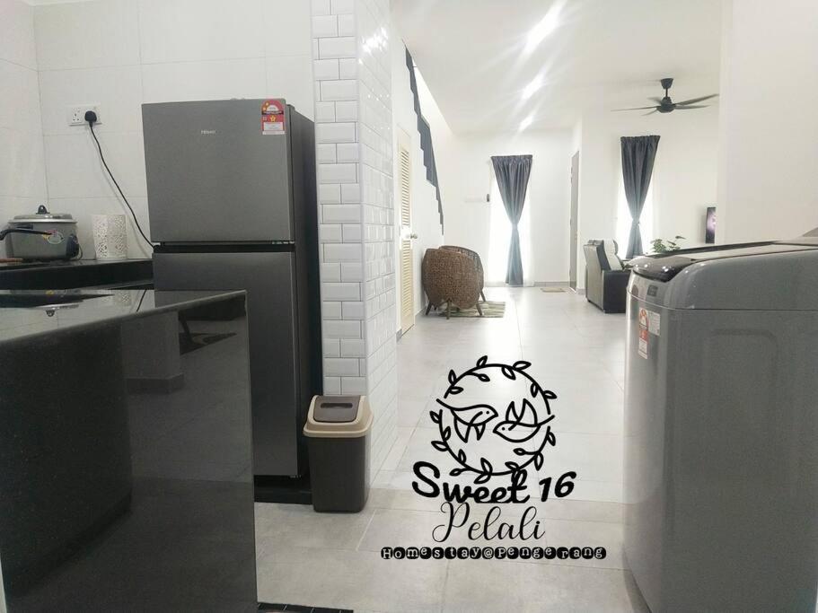 Sweet 16 Pelali Homestay Пенгеранг Екстериор снимка